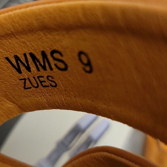 BRAND NEW REPORT WMS ZUES BLOCK HEEL DOUBLE STRAP ADJUSTABLE BUCKLE SAND… - Picture 13 of 15